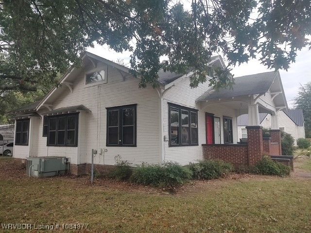 702 N 5th Street, Paris, AR 72855