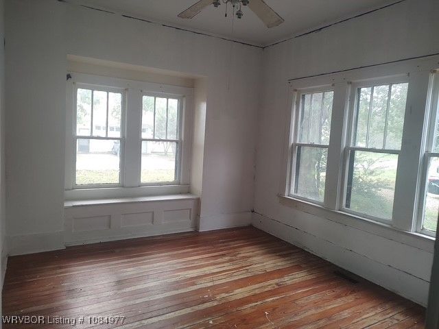 702 N 5th Street, Paris, AR 72855