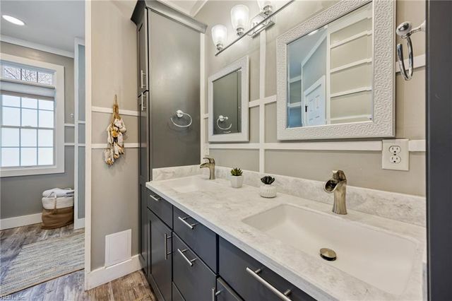 101 Bayside DR, Moyock, NC 27958