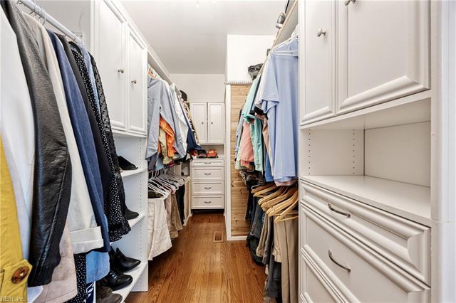 101 Bayside DR, Moyock, NC 27958