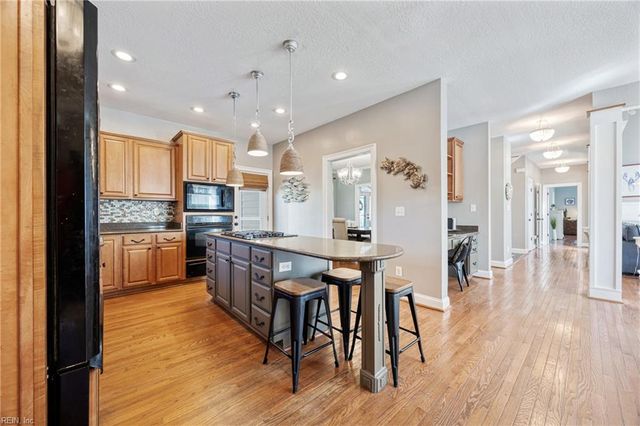 101 Bayside DR, Moyock, NC 27958