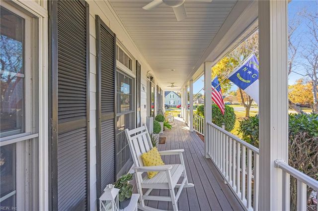 101 Bayside DR, Moyock, NC 27958