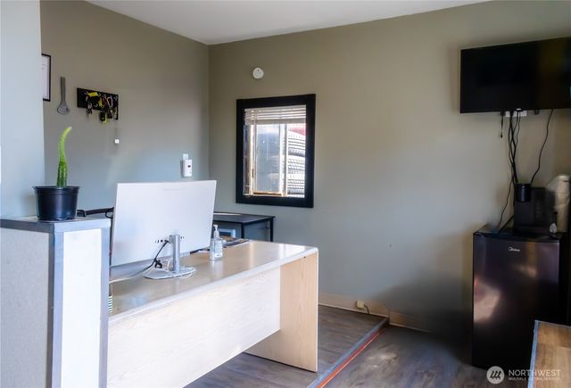 3601 S G Street, Tacoma, WA 98418
