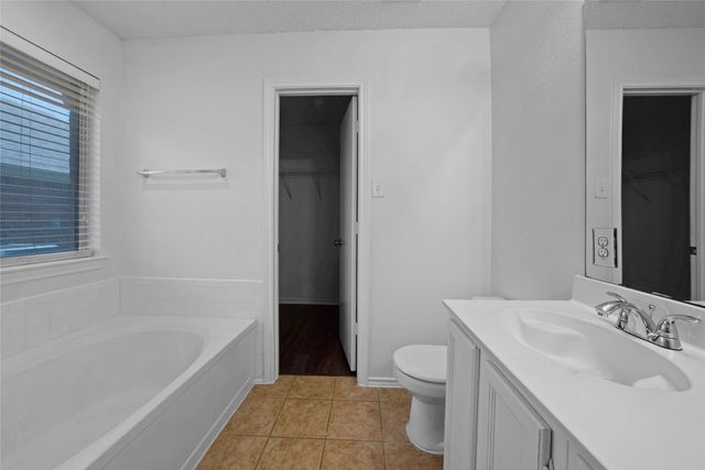 2910 Chisholm Trail, Corinth, TX 76210