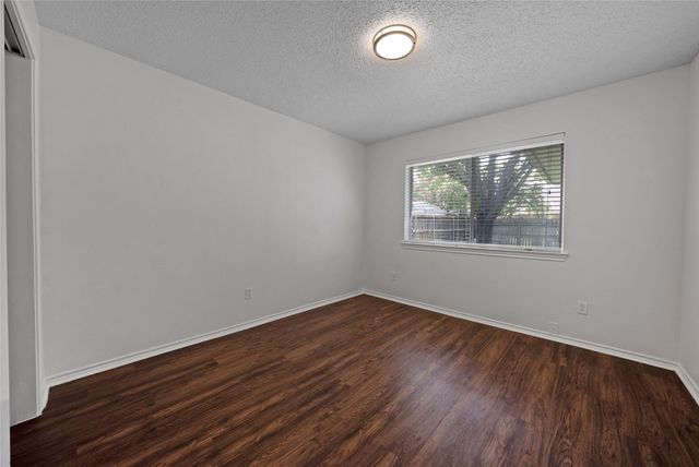 2910 Chisholm Trail, Corinth, TX 76210
