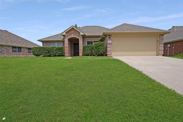 2910 Chisholm Trail, Corinth, TX 76210
