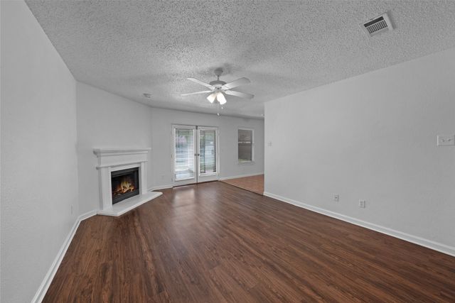 2910 Chisholm Trail, Corinth, TX 76210