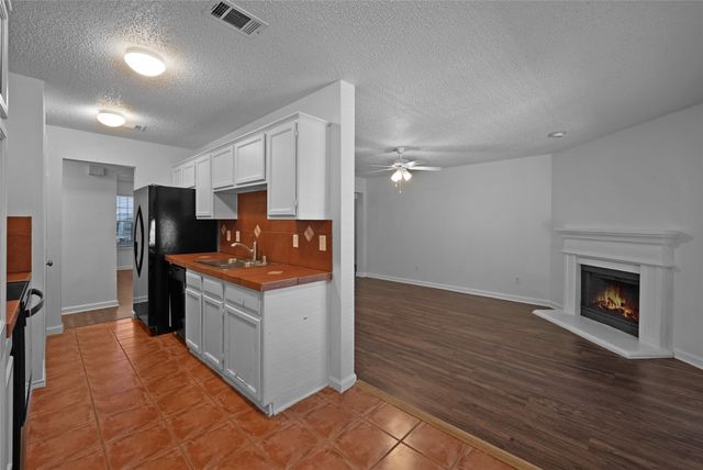 2910 Chisholm Trail, Corinth, TX 76210
