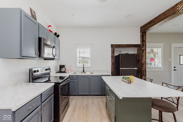 2104 W 16th Street, Anderson, IN 46016