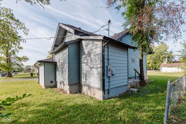 2104 W 16th Street, Anderson, IN 46016