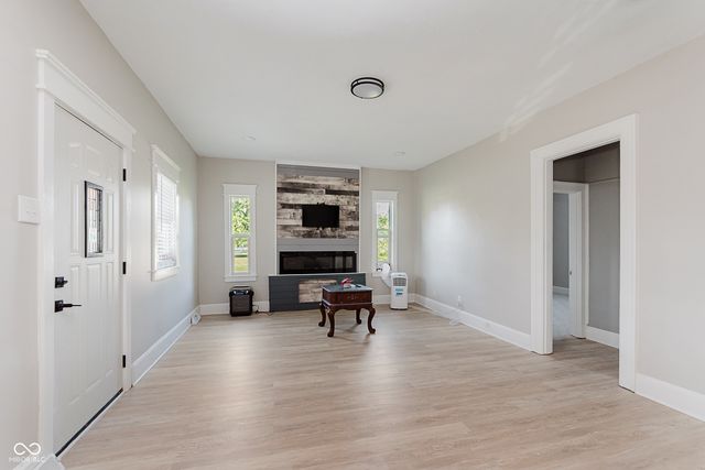 2104 W 16th Street, Anderson, IN 46016