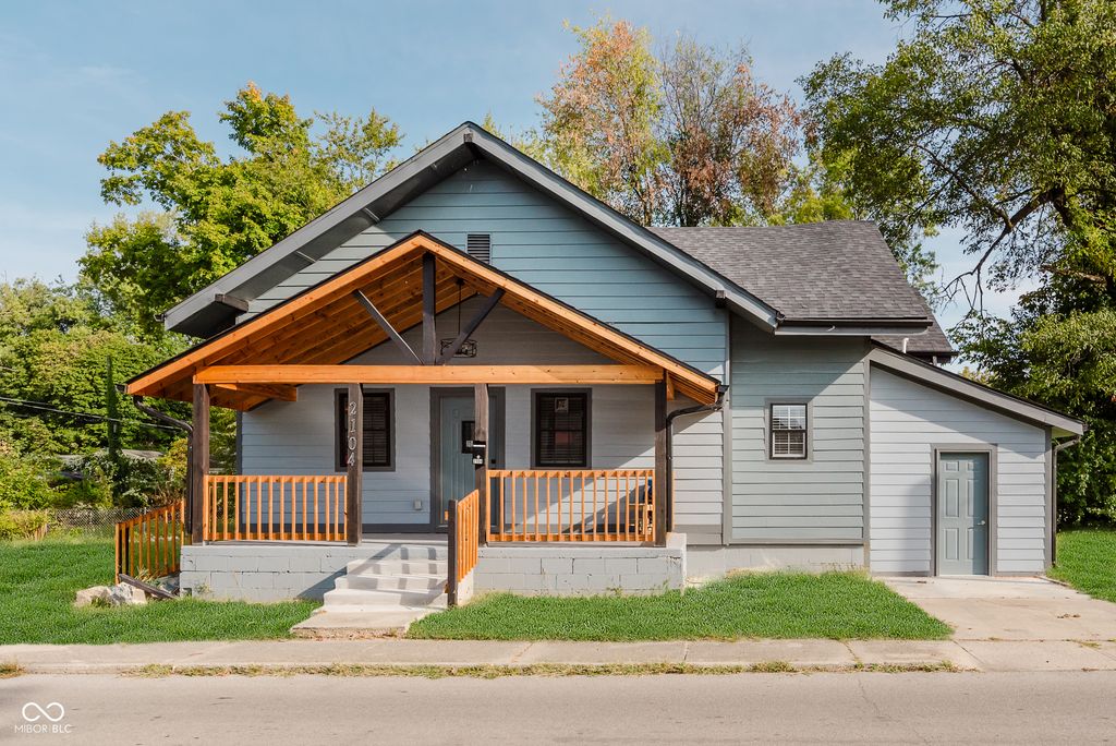 2104 W 16th Street, Anderson, IN 46016
