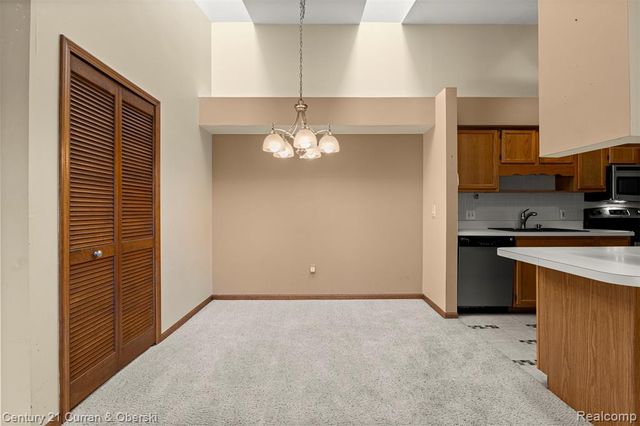 1325 Harbour Boulevard 88, Trenton, MI 48183