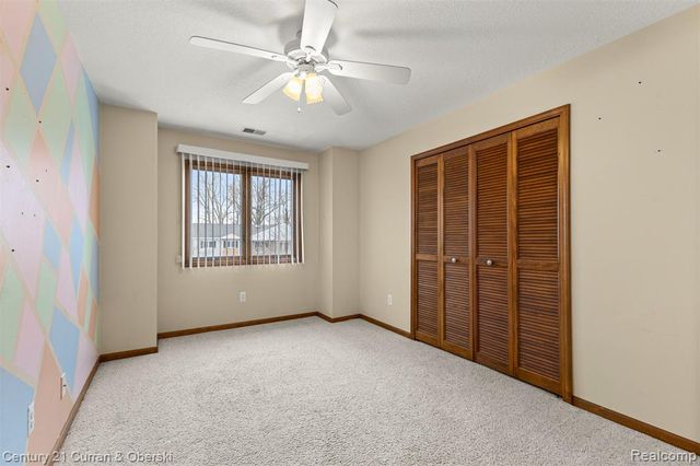 1325 Harbour Boulevard 88, Trenton, MI 48183