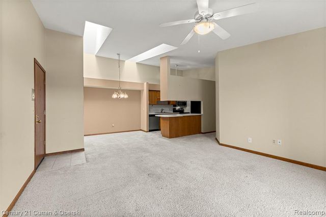 1325 Harbour Boulevard 88, Trenton, MI 48183