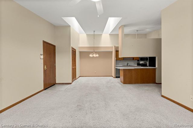 1325 Harbour Boulevard 88, Trenton, MI 48183