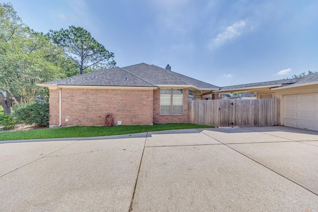 4314 N Pine Brook Way, Houston, TX 77059