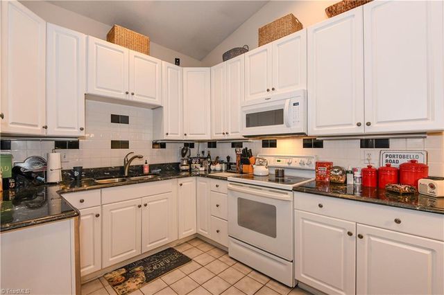 24 Wheelwright Court, Greensboro, NC 27455