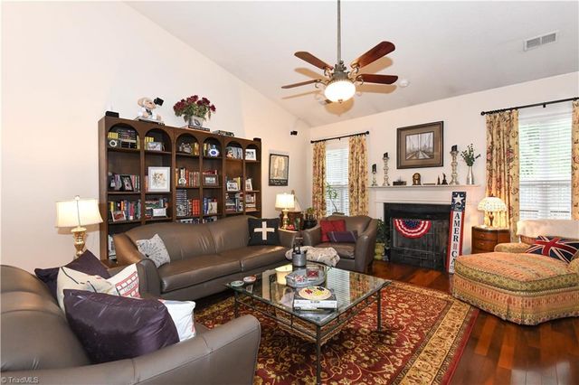 24 Wheelwright Court, Greensboro, NC 27455