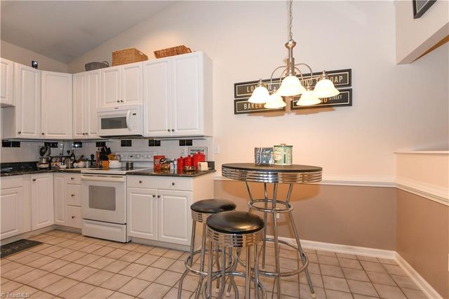 24 Wheelwright Court, Greensboro, NC 27455