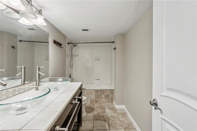 2870 Pharr Court South NW 1407, Atlanta, GA 30305