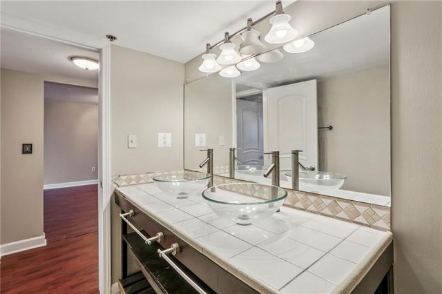 2870 Pharr Court South NW 1407, Atlanta, GA 30305