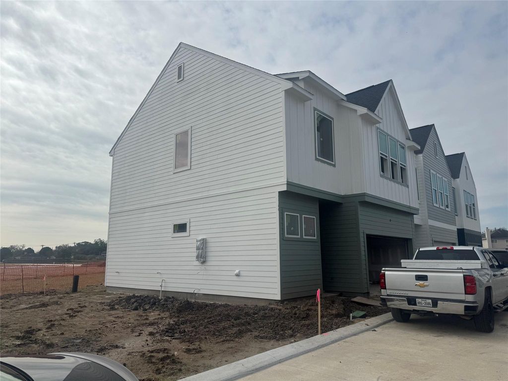 4007 Buffalo Moon Drive, Houston, TX 77045