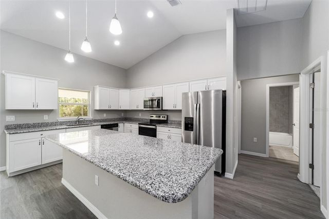 3617 SW BREEZY POINT DR, Dunnellon, FL 34431