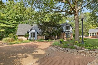 5 Pinebrook Court, Edwardsville, IL 62025
