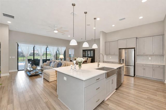 9211 ISABELLA CIRCLE, Parrish, FL 34219