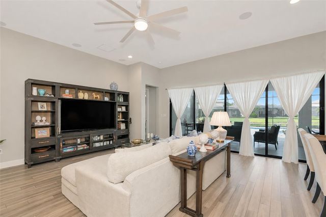 9211 ISABELLA CIRCLE, Parrish, FL 34219