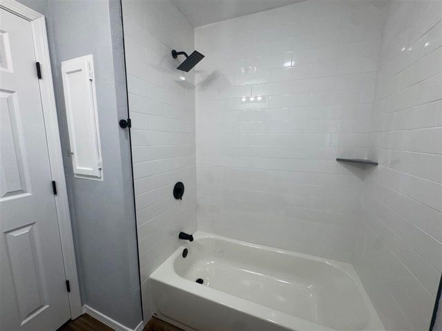 4313 NW Santa Fe Ave, Lawton, OK 73505