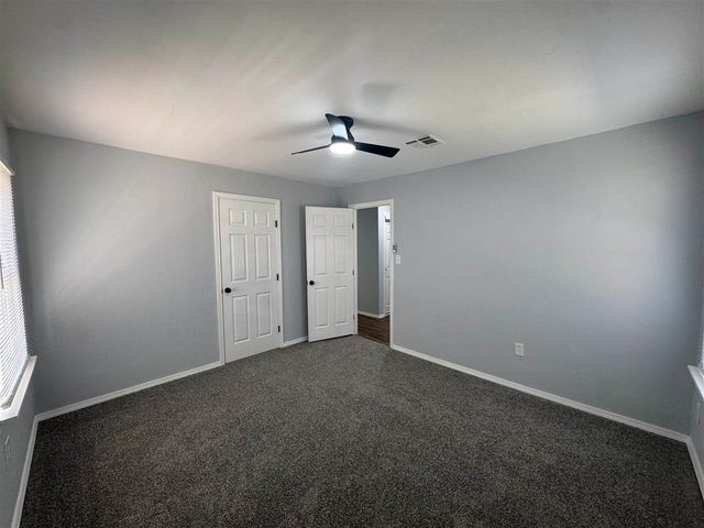 4313 NW Santa Fe Ave, Lawton, OK 73505