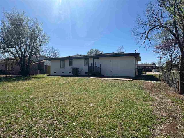 4313 NW Santa Fe Ave, Lawton, OK 73505