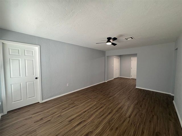 4313 NW Santa Fe Ave, Lawton, OK 73505