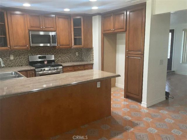 8234 Stonewood, Jurupa Valley, CA 92509