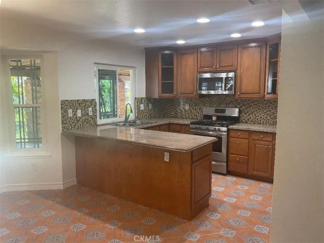 8234 Stonewood, Jurupa Valley, CA 92509