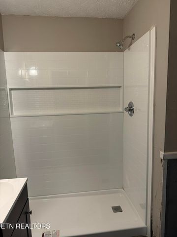 137 Scott Lane, Kingston, TN 37763