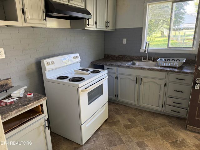 137 Scott Lane, Kingston, TN 37763