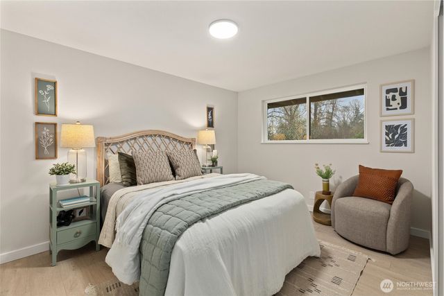 12544 SE 16th Street, Bellevue, WA 98005