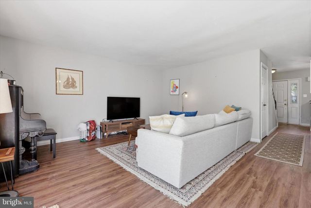 193 CROWN PRINCE DR, Marlton, NJ 08053