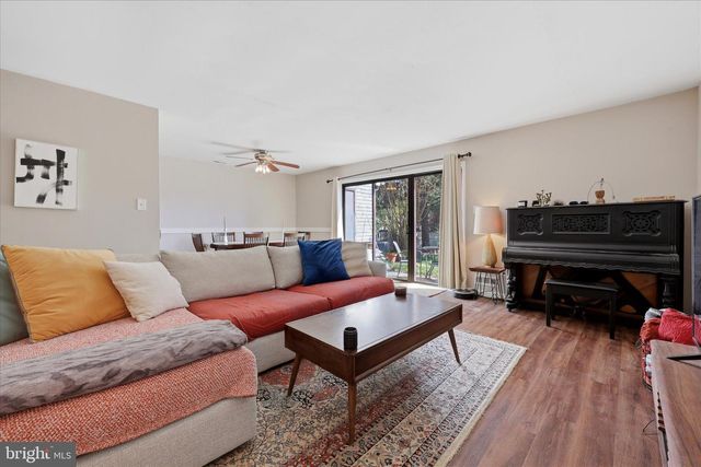 193 CROWN PRINCE DR, Marlton, NJ 08053