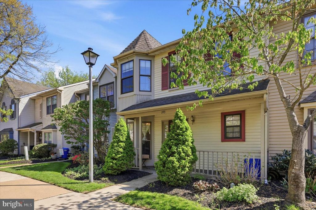 193 CROWN PRINCE DR, Marlton, NJ 08053