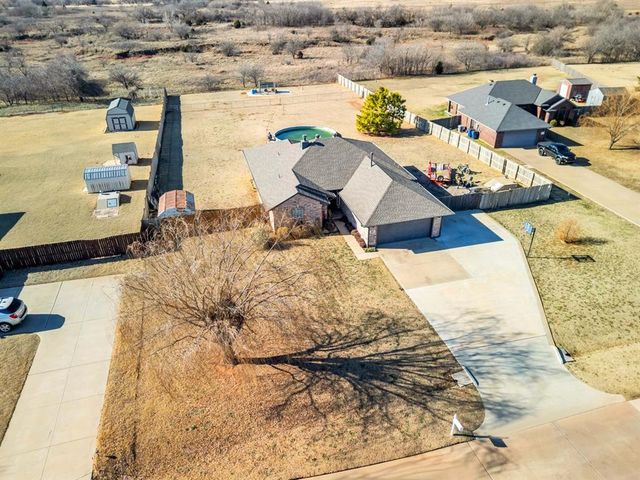 307 NW Candice Drive, Piedmont, OK 73078