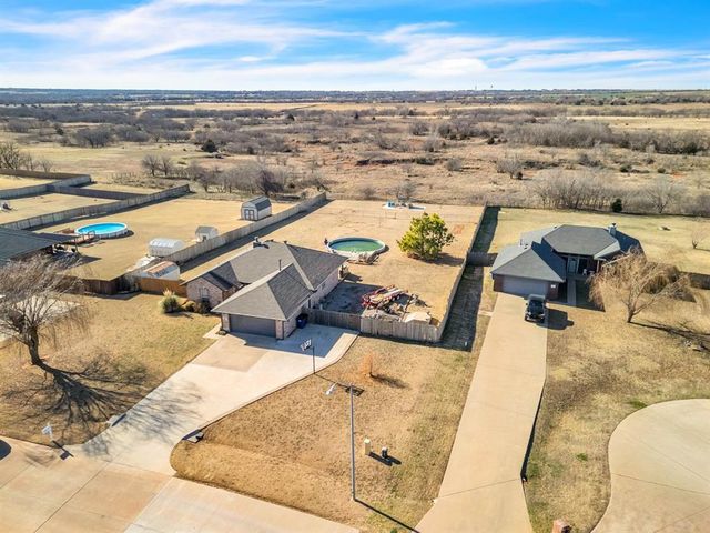 307 NW Candice Drive, Piedmont, OK 73078