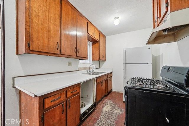 18239 Orange Way, Fontana, CA 92335