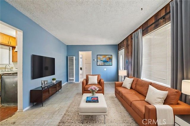 18239 Orange Way, Fontana, CA 92335