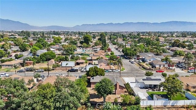 18239 Orange Way, Fontana, CA 92335