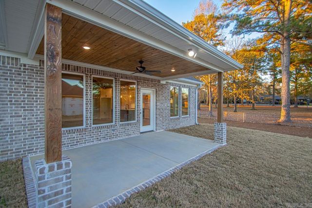 5012 Skilling Cove, Benton, AR 72019