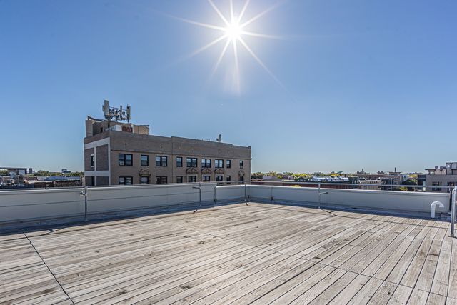 1154 W Diversey Parkway 2W, Chicago, IL 60614
